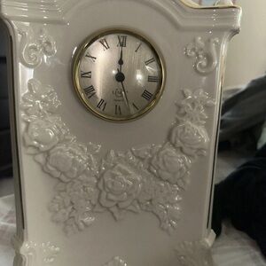 Vintage LENOX Cream Wall Clock with Floral Design BRAND NEW NEVER USED